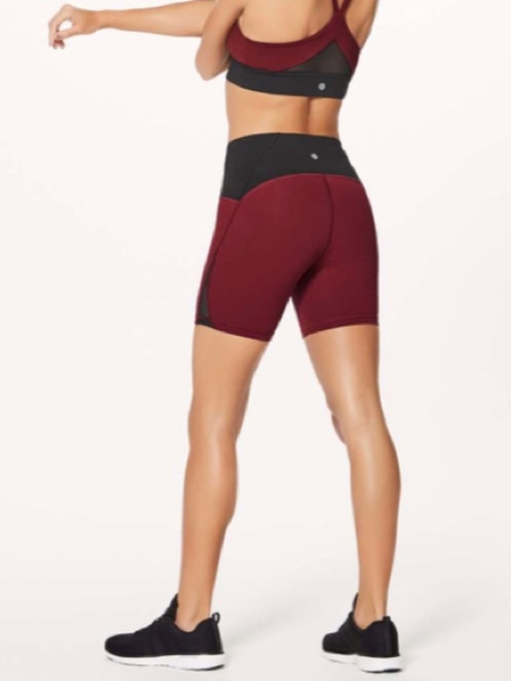 Lululemon Train Times Short 6" - size 4 (LIKE NEW)